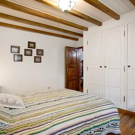 Casa Do Largo Holiday home Mendiga
