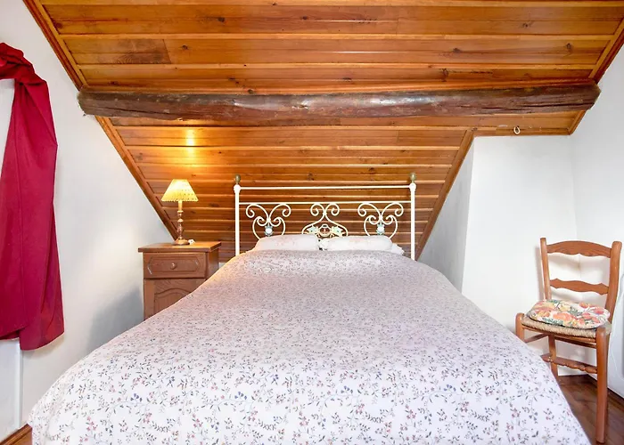 Casa Do Largo * Mendiga